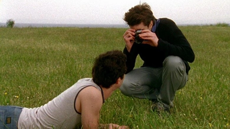 Close To Leo (2002)