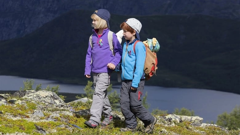 Casper And Emma Go Hiking (2017)