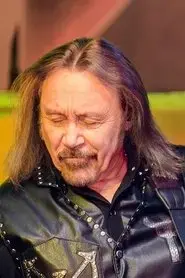 Ian Hill