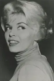Sandra Giles