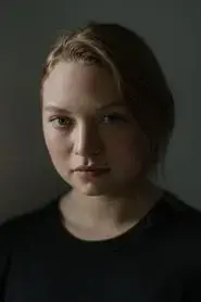 Mia Threapleton